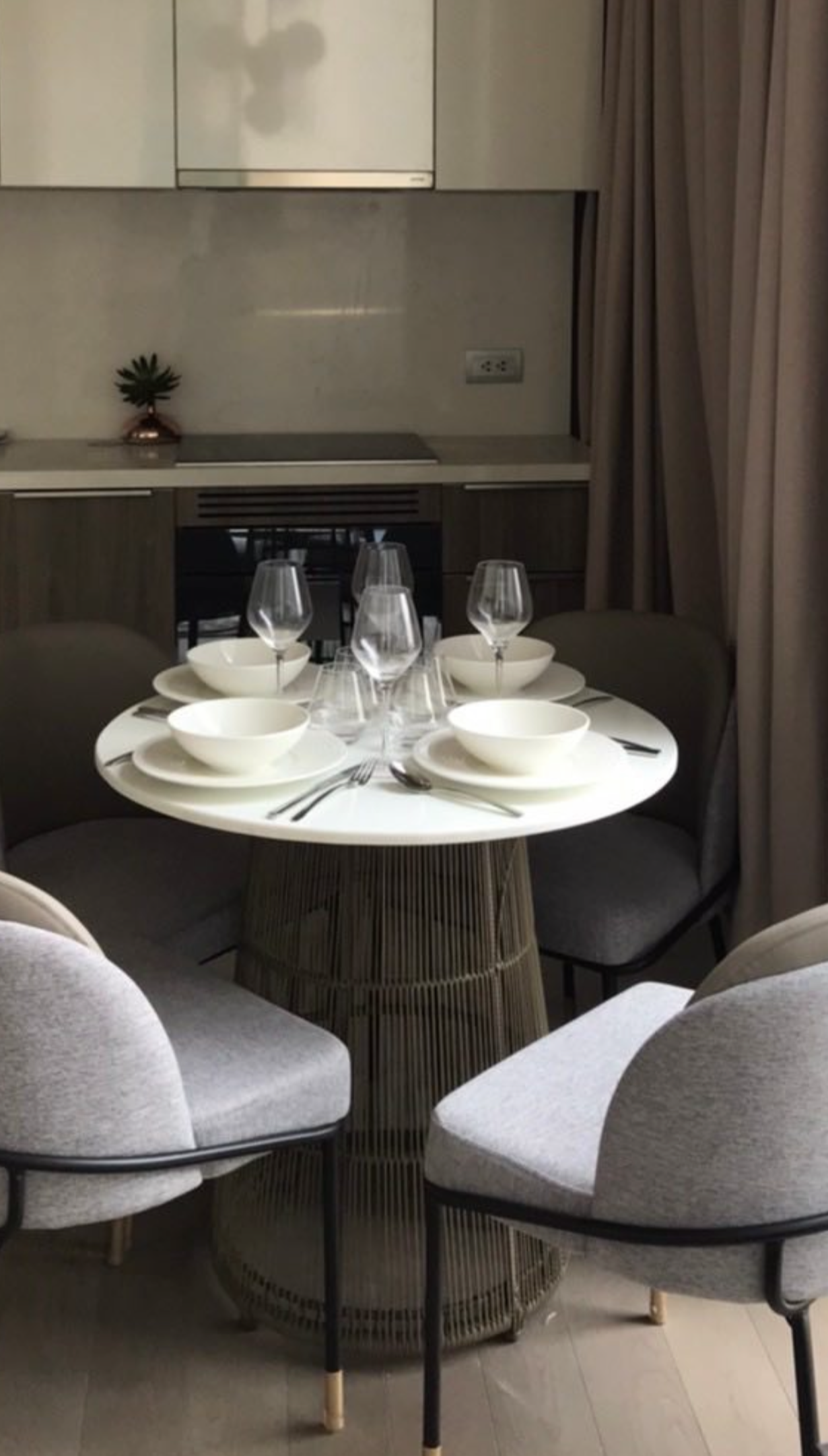 Outdoor Alleen Dining Table - Terazzo Top