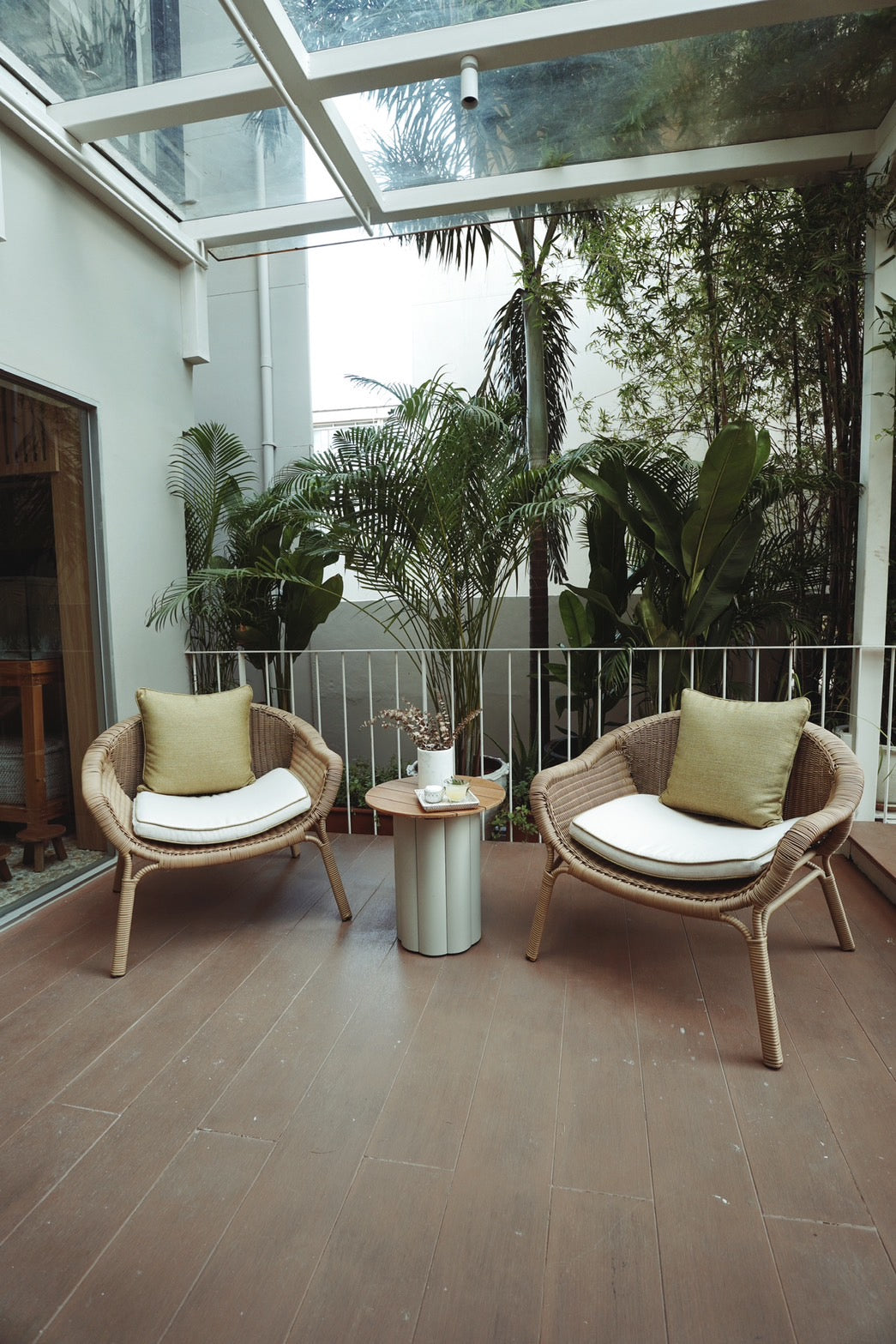 Monika Lounge Chair