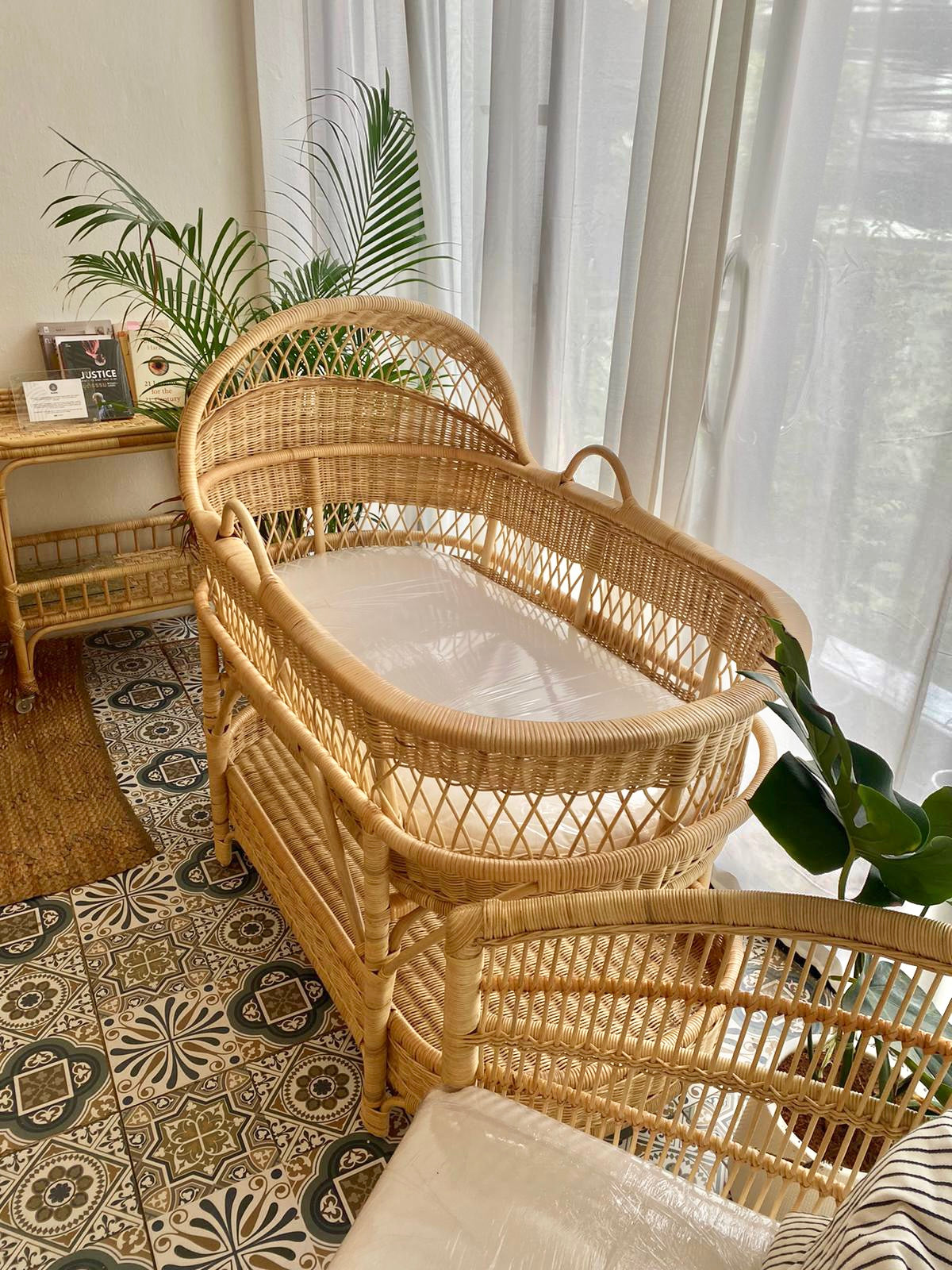 Lulu Rattan Baby Crib